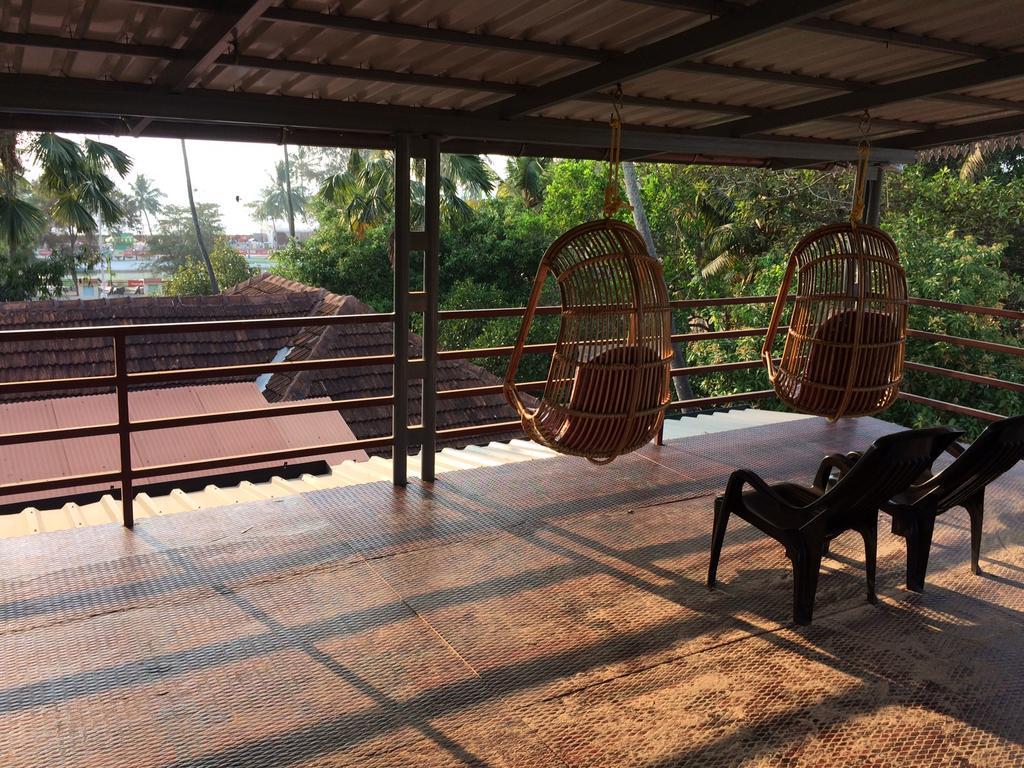 Alappuzha Thoms Beach Homestay מראה חיצוני תמונה