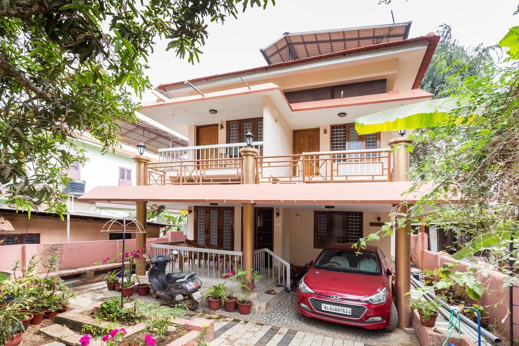 Alappuzha Thoms Beach Homestay מראה חיצוני תמונה